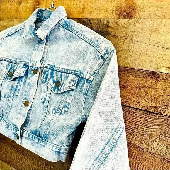 Vintage Levi’s Acid Wash Cropped Denim Jacket